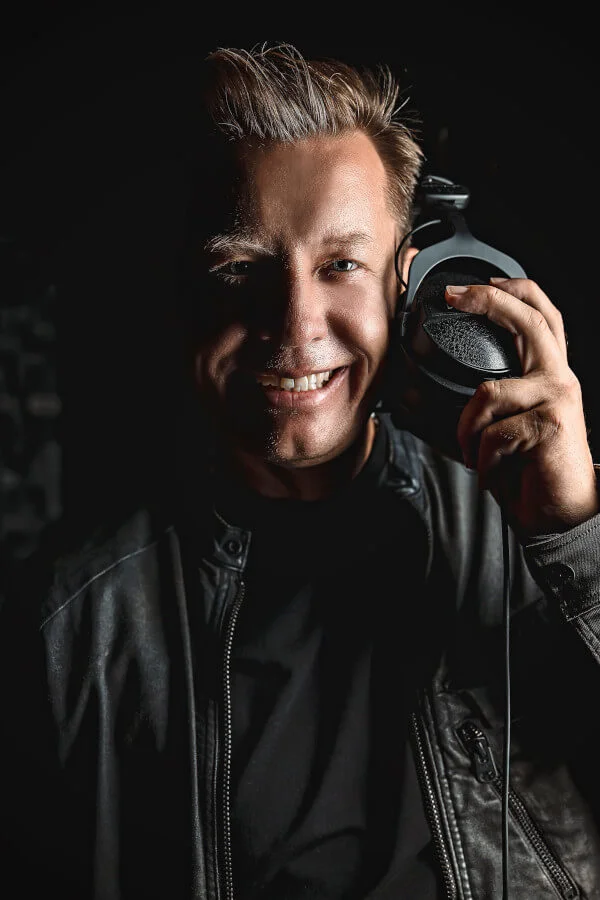 Daniel Kondraciuk, założyciel IARO, lektor i dziennikarz